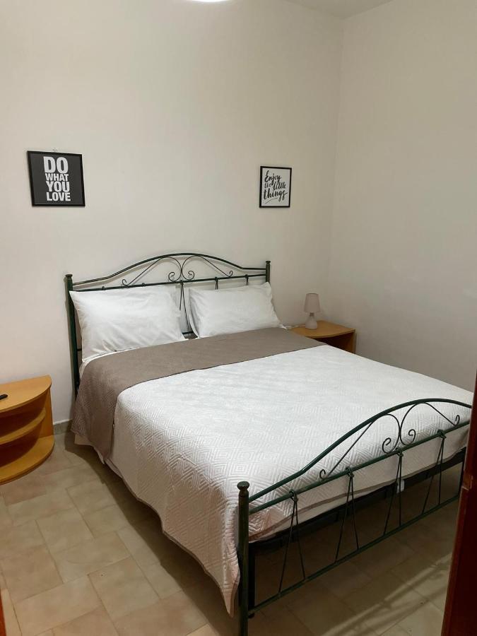 Casa Vacanze Linuccio 카살라바테 외부 사진